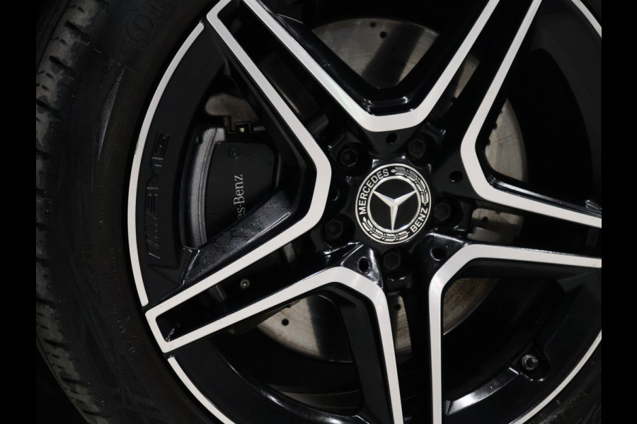 Mercedes-Benz A-Klasse 250 e AMG Limited *WEEKAANBIEIDNG* [SCHUIFKANTELDAK, SFEERVERLICHTING, CAMERA, PDC V+A, MEMORY SEATS, APPLE CARPLAY, ANDROID AUTO, CRUISE CONTROL, STOELVERWARMING, NIEUWSTAAT]