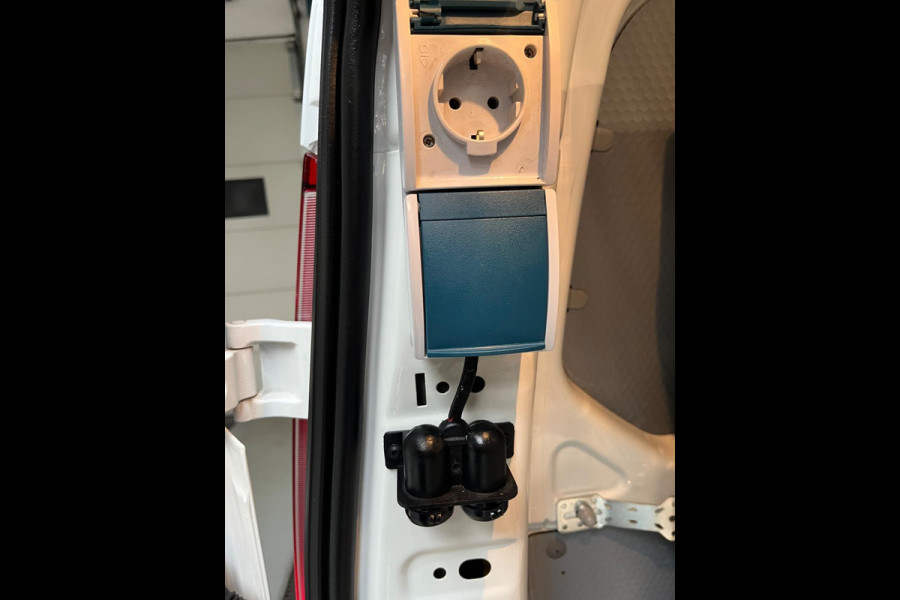 Ford Transit Custom Servicewagen L1H1 300 2.0 TDCI euro6 Trend 3Persoons, Sortimo inrichting, Omvormer V230, RIJKLAARPRIJS!