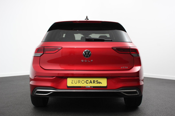 Volkswagen Golf 1.0 eTSI 110pk DSG Active | Panorama dak | Navigatie | Climate Control | Camera | Adaptive Cruise Control | Virtual Cockpit | Stoelverwarming | Extra Getint Glas