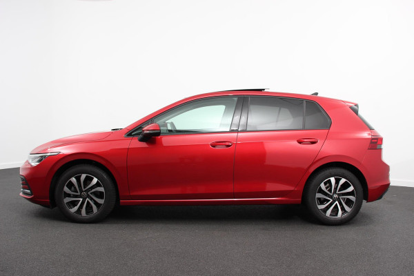 Volkswagen Golf 1.0 eTSI 110pk DSG Active | Panorama dak | Navigatie | Climate Control | Camera | Adaptive Cruise Control | Virtual Cockpit | Stoelverwarming | Extra Getint Glas