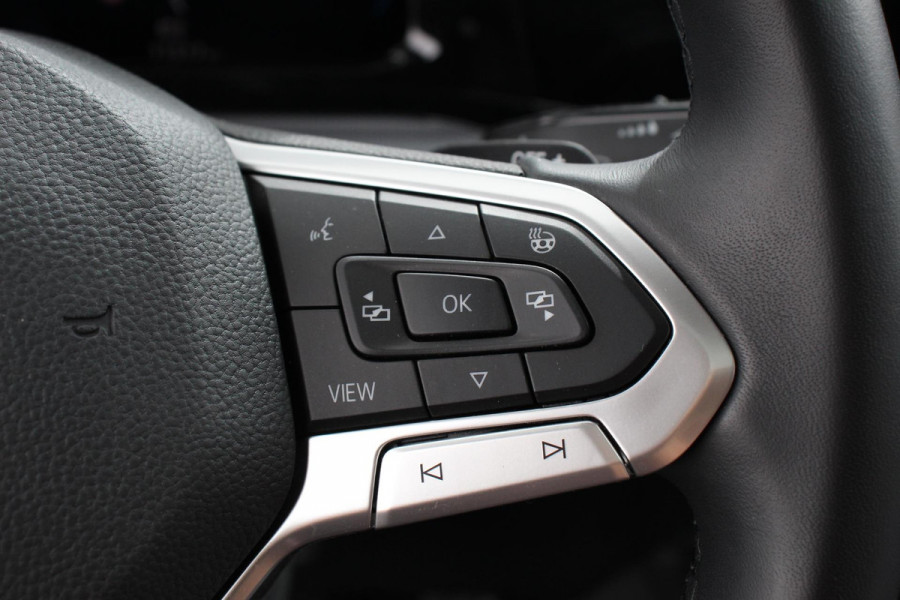 Volkswagen Golf 1.0 eTSI 110pk DSG Active | Panorama dak | Navigatie | Climate Control | Camera | Adaptive Cruise Control | Virtual Cockpit | Stoelverwarming | Extra Getint Glas