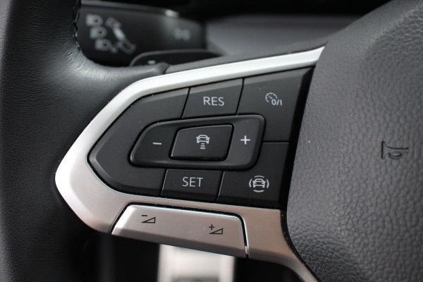 Volkswagen Golf 1.0 eTSI 110pk DSG Active | Panorama dak | Navigatie | Climate Control | Camera | Adaptive Cruise Control | Virtual Cockpit | Stoelverwarming | Extra Getint Glas