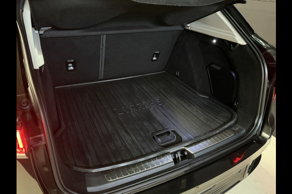 Lynk & Co 1.5 01 | Panoramadak | Apple Carplay | 360 Camera | Stoelverwarming Infinity | ACC