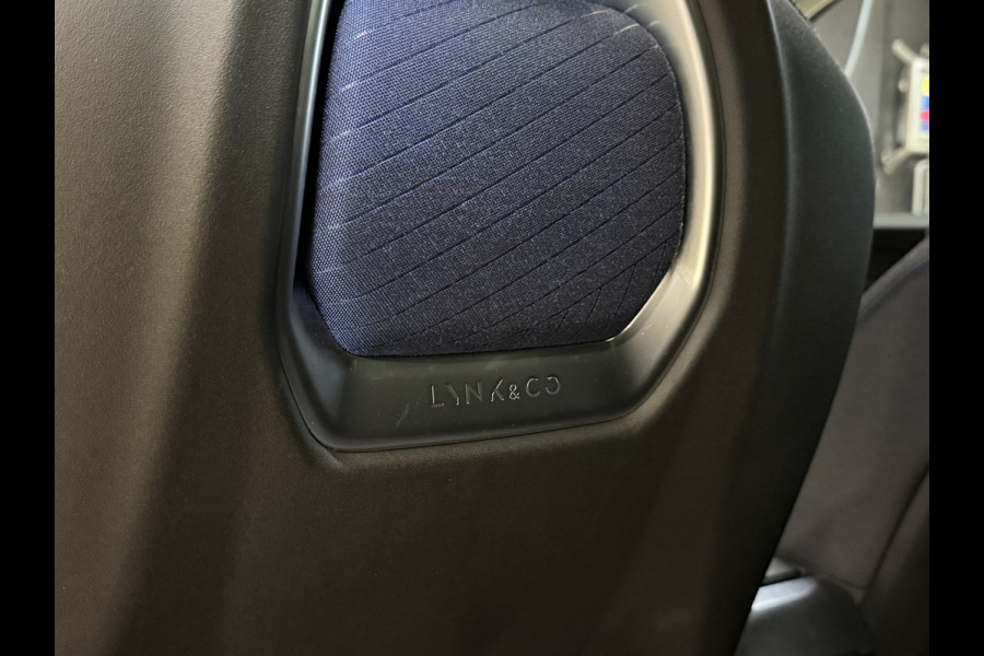 Lynk & Co 1.5 01 | Panoramadak | Apple Carplay | 360 Camera | Stoelverwarming Infinity | ACC
