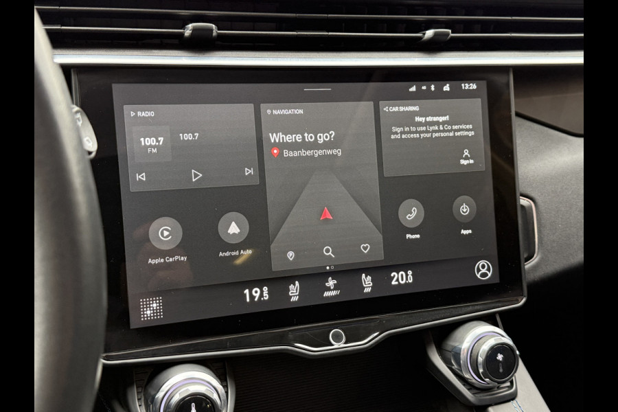 Lynk & Co 1.5 01 | Panoramadak | Apple Carplay | 360 Camera | Stoelverwarming Infinity | ACC