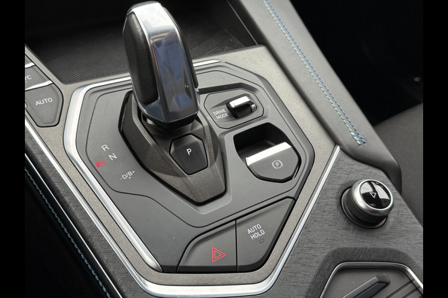 Lynk & Co 1.5 01 | Panoramadak | Apple Carplay | 360 Camera | Stoelverwarming Infinity | ACC