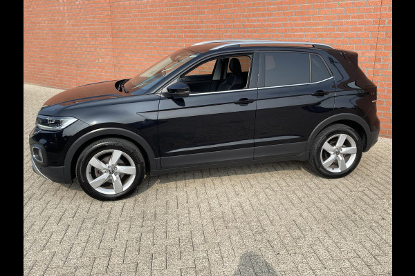 Volkswagen T-Cross 1.0 TSI 110pk DSG Style | Navigatie | Apple Carplay / Android Auto | Camera | Parkeer sensoren | Dab | Winterpakket | Digitale Cockpit
