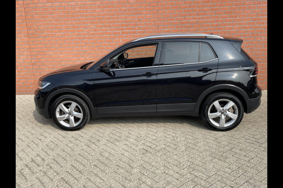 Volkswagen T-Cross 1.0 TSI 110pk DSG Style | Navigatie | Apple Carplay / Android Auto | Camera | Parkeer sensoren | Dab | Winterpakket | Digitale Cockpit