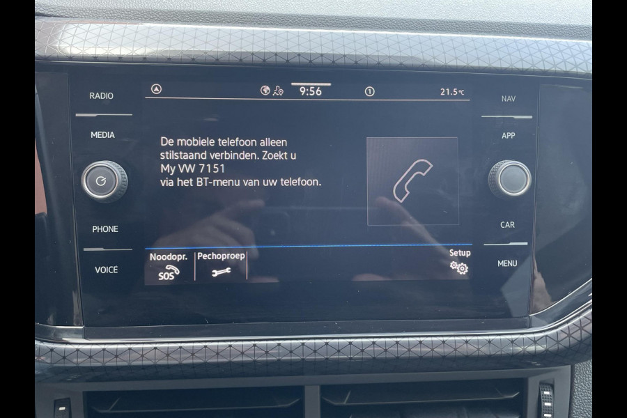 Volkswagen T-Cross 1.0 TSI 110pk DSG Style | Navigatie | Apple Carplay / Android Auto | Camera | Parkeer sensoren | Dab | Winterpakket | Digitale Cockpit