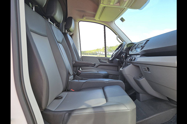 Volkswagen Crafter 35 2.0 TDI L3H3 140Pk Airco Automaat Trekhaak Camera Euro6 CarPlay!