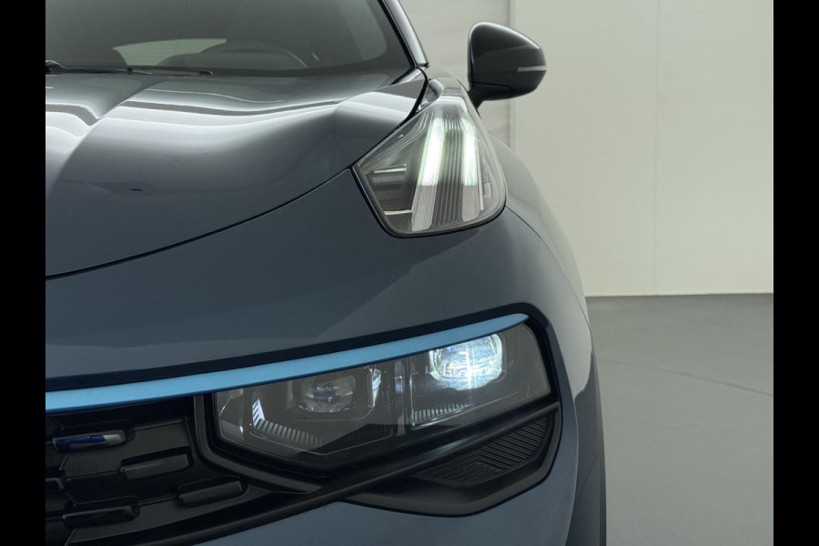 Lynk & Co 01 LYNK& CO 01 VAN: €30.900,- VOOR: €27.877,- UW EINDEJAARSVOORDEEL: €3.023,- | PHEV PLUG-IN HYBRIDE | COMPLETE AUTO / ZWARTE HEMEL | ELEKTRISCH PANORAMADAK | FULL OPTIONS | LYNK & CO GARANTIE T/M 4-2028 | RIJKLAAR GELEVERD | BTW VERREKENBAAR |