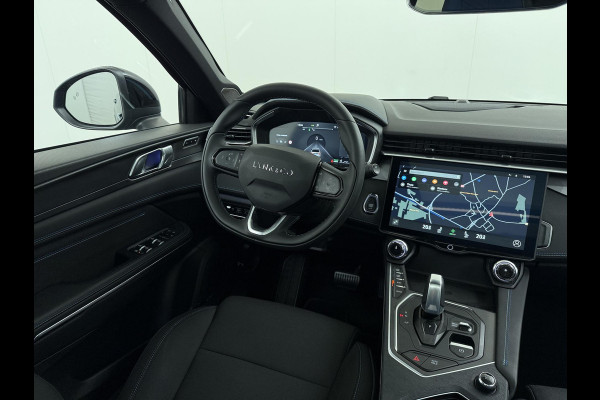 Lynk & Co 01 LYNK& CO 01 VAN: €30.900,- VOOR: €27.877,- UW EINDEJAARSVOORDEEL: €3.023,- | PHEV PLUG-IN HYBRIDE | COMPLETE AUTO / ZWARTE HEMEL | ELEKTRISCH PANORAMADAK | FULL OPTIONS | LYNK & CO GARANTIE T/M 4-2028 | RIJKLAAR GELEVERD | BTW VERREKENBAAR |