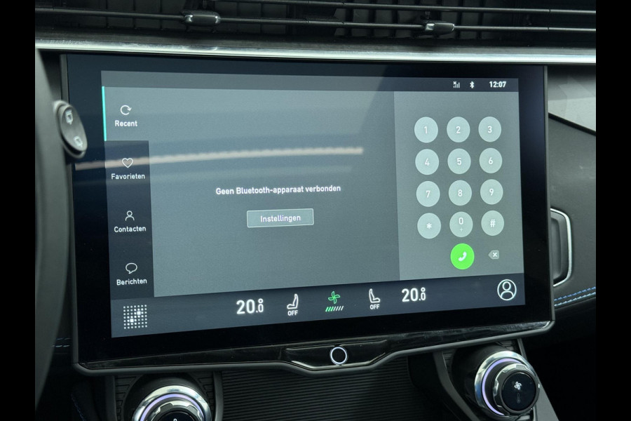 Lynk & Co 01 LYNK& CO 01 VAN: €30.900,- VOOR: €27.877,- UW EINDEJAARSVOORDEEL: €3.023,- | PHEV PLUG-IN HYBRIDE | COMPLETE AUTO / ZWARTE HEMEL | ELEKTRISCH PANORAMADAK | FULL OPTIONS | LYNK & CO GARANTIE T/M 4-2028 | RIJKLAAR GELEVERD | BTW VERREKENBAAR |