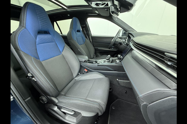 Lynk & Co 01 LYNK& CO 01 VAN: €30.900,- VOOR: €27.877,- UW EINDEJAARSVOORDEEL: €3.023,- | PHEV PLUG-IN HYBRIDE | COMPLETE AUTO / ZWARTE HEMEL | ELEKTRISCH PANORAMADAK | FULL OPTIONS | LYNK & CO GARANTIE T/M 4-2028 | RIJKLAAR GELEVERD | BTW VERREKENBAAR |