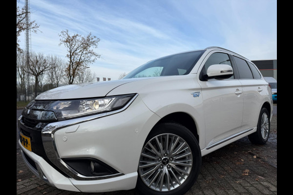 Mitsubishi Outlander 2.4 PHEV HYBRIDE 2020 230PK INTENSE+ SPORT ALCANTARA LEDER