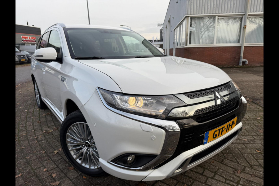 Mitsubishi Outlander 2.4 PHEV HYBRIDE 2020 230PK INTENSE+ SPORT ALCANTARA LEDER
