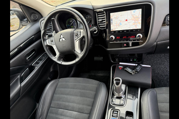 Mitsubishi Outlander 2.4 PHEV HYBRIDE 2020 230PK INTENSE+ SPORT ALCANTARA LEDER