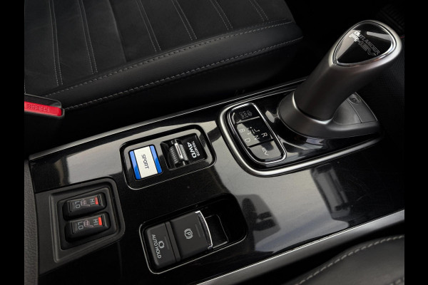 Mitsubishi Outlander 2.4 PHEV HYBRIDE 2020 230PK INTENSE+ SPORT ALCANTARA LEDER