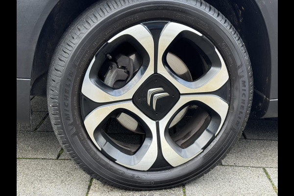 Citroën C3 Aircross 1.2 PureTech S&S Shine Navigatie I Airco I Sport velgen I LED I PDC / Achteruitrij camera I Dealer onderhouden