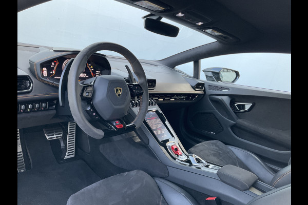 Lamborghini Huracan 5.2 EVO V10 640 CV AWD 4 Wheel steering Ceramic Dealer serviced