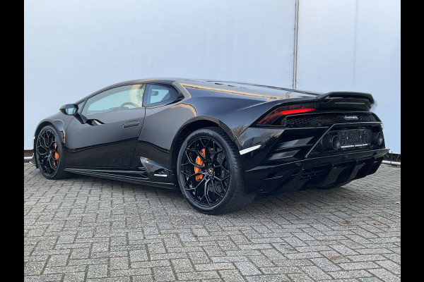Lamborghini Huracan 5.2 EVO V10 640 CV AWD 4 Wheel steering Ceramic Dealer serviced