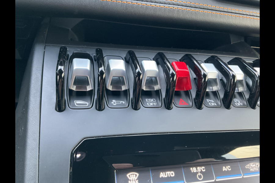 Lamborghini Huracan 5.2 EVO V10 640 CV AWD 4 Wheel steering Ceramic Dealer serviced