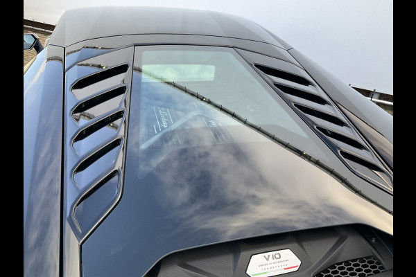 Lamborghini Huracan 5.2 EVO V10 640 CV AWD 4 Wheel steering Ceramic Dealer serviced