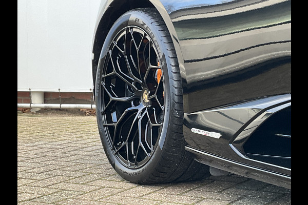 Lamborghini Huracan 5.2 EVO V10 640 CV AWD 4 Wheel steering Ceramic Dealer serviced