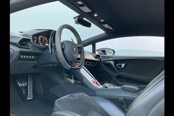 Lamborghini Huracan 5.2 EVO V10 640 CV AWD 4 Wheel steering Ceramic Dealer serviced