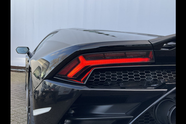 Lamborghini Huracan 5.2 EVO V10 640 CV AWD 4 Wheel steering Ceramic Dealer serviced