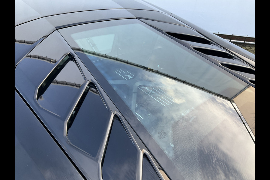 Lamborghini Huracan 5.2 EVO V10 640 CV AWD 4 Wheel steering Ceramic Dealer serviced