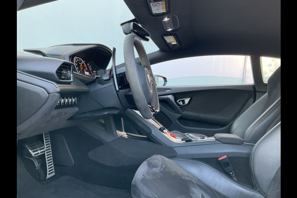 Lamborghini Huracan 5.2 EVO V10 640 CV AWD 4 Wheel steering Ceramic Dealer serviced