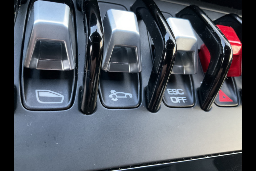 Lamborghini Huracan 5.2 EVO V10 640 CV AWD 4 Wheel steering Ceramic Dealer serviced