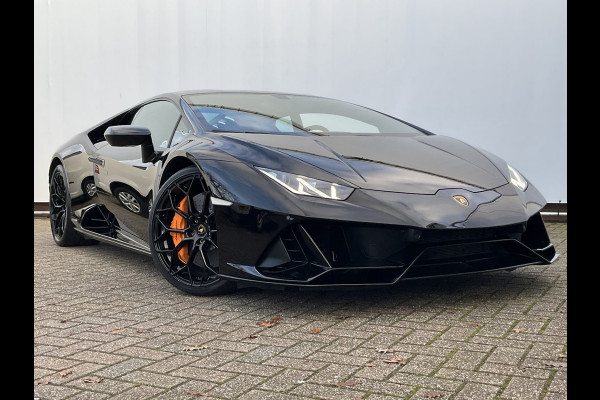 Lamborghini Huracan 5.2 EVO V10 640 CV AWD 4 Wheel steering Ceramic Dealer serviced