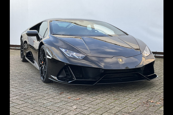 Lamborghini Huracan 5.2 EVO V10 640 CV AWD 4 Wheel steering Ceramic Dealer serviced