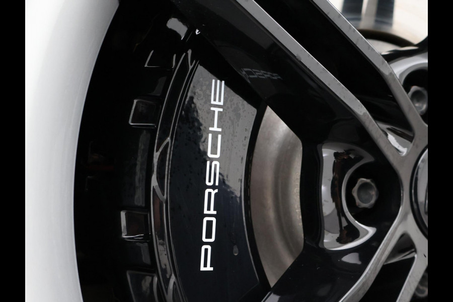 Porsche Taycan 4S 490 PK PERFORMANCE 84 KWH + SPORT CHRONO | ACHTERASBESTURING | 21 INCH | SPORTSTOELEN
