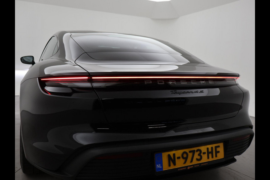 Porsche Taycan 4S 490 PK PERFORMANCE 84 KWH + SPORT CHRONO | ACHTERASBESTURING | 21 INCH | SPORTSTOELEN