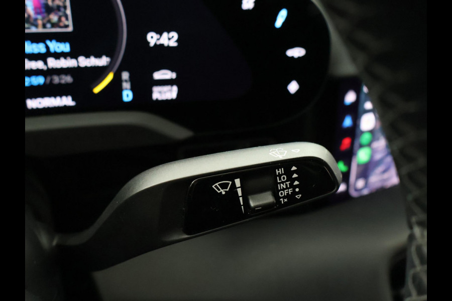 Porsche Taycan 4S 490 PK PERFORMANCE 84 KWH + SPORT CHRONO | ACHTERASBESTURING | 21 INCH | SPORTSTOELEN