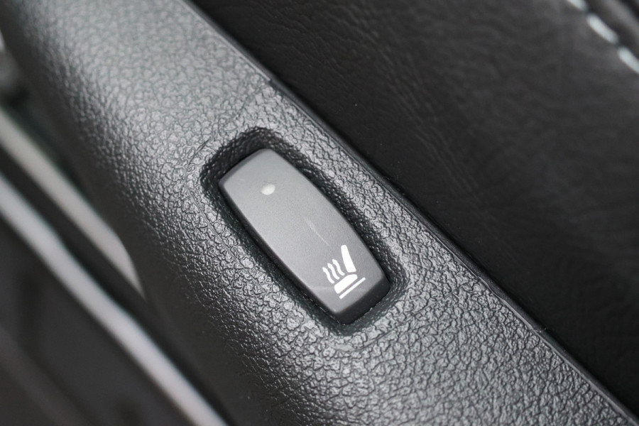 Renault Trafic 2.0 170 PK L2H1 DC | Dubbel Cabine | Navigatie | Blind Spot | Camera | CarPlay | Trekhaak | Stoelverwarming | Virtual Cockpit | 5-Zitter | Dubbel cabine | NAP Logisch | NL Auto