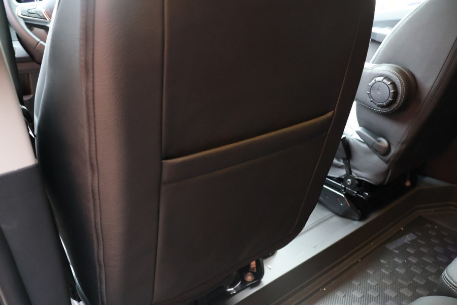 Renault Trafic 2.0 170 PK L2H1 DC | Dubbel Cabine | Navigatie | Blind Spot | Camera | CarPlay | Trekhaak | Stoelverwarming | Virtual Cockpit | 5-Zitter | Dubbel cabine | NAP Logisch | NL Auto