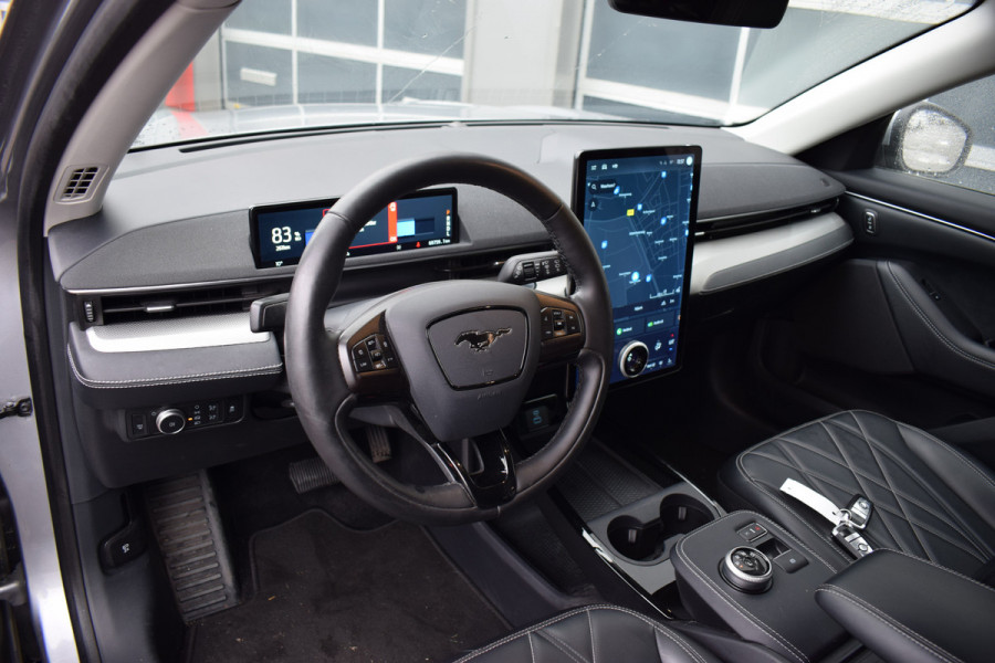 Ford Mustang Mach-E RWD 75 kWh | Leer | Stuur- en Stoelverw. | Apple CarPlay