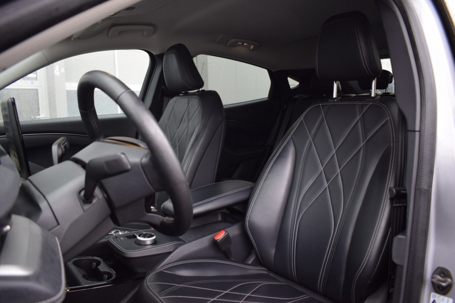 Ford Mustang Mach-E RWD 75 kWh | Leer | Stuur- en Stoelverw. | Apple CarPlay