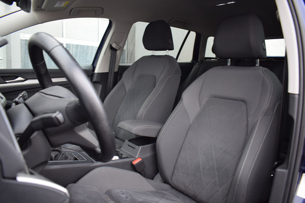 Volkswagen Golf Variant 1.0 TSI Life Business | Apple CarPlay | Stuur- en Stoelverw. | Camera