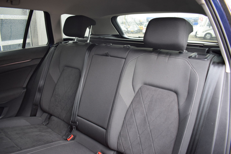 Volkswagen Golf Variant 1.0 TSI Life Business | Apple CarPlay | Stuur- en Stoelverw. | Camera