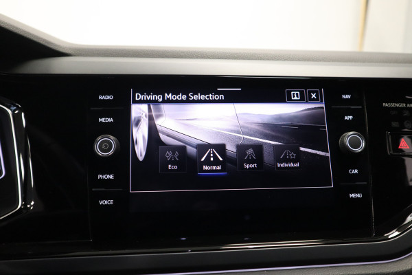 Volkswagen Taigo 1.0 TSI R-Line Edition 18'inch lmv Adaptive-Cruise Full-led