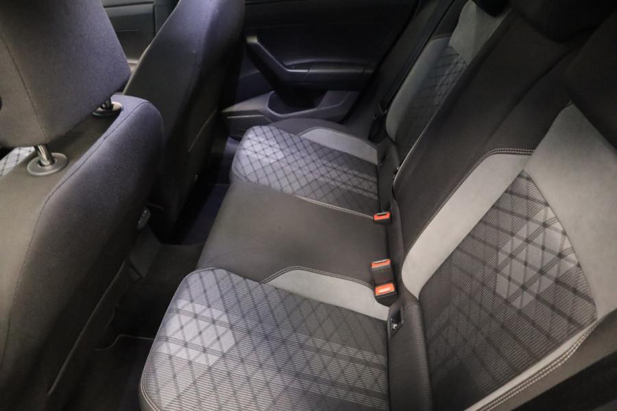 Volkswagen Taigo 1.0 TSI R-Line Edition 18'inch lmv Adaptive-Cruise Full-led