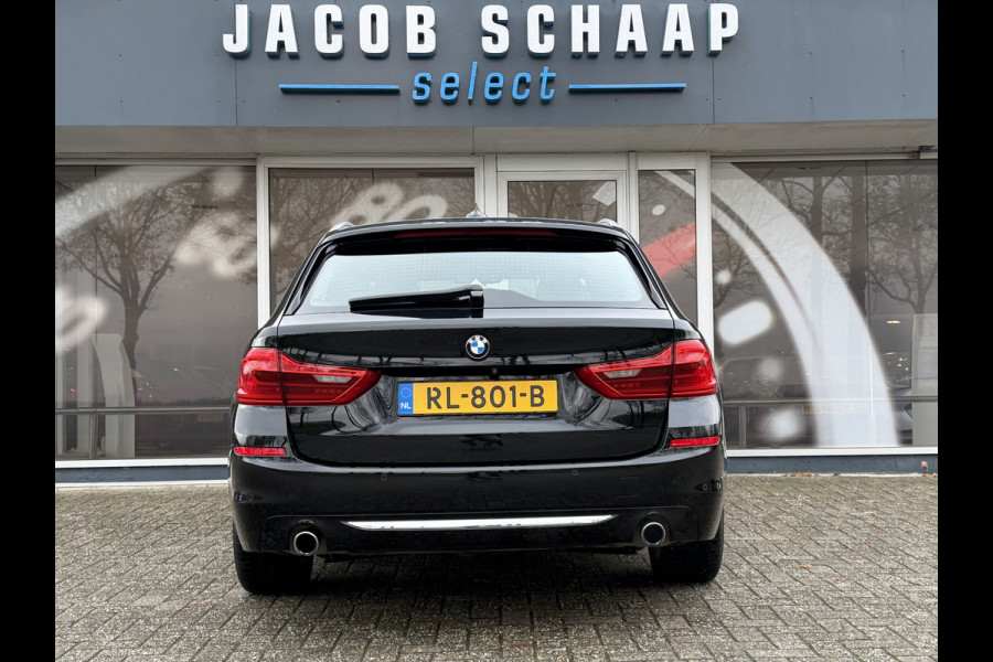 BMW 5 Serie Touring 520i High Executive Luxury Automaat / Pano dak / 18"LM / Leder / Camera