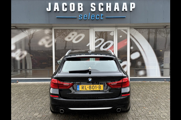 BMW 5 Serie Touring 520i High Executive Luxury Automaat / Pano dak / 18"LM / Leder / Camera
