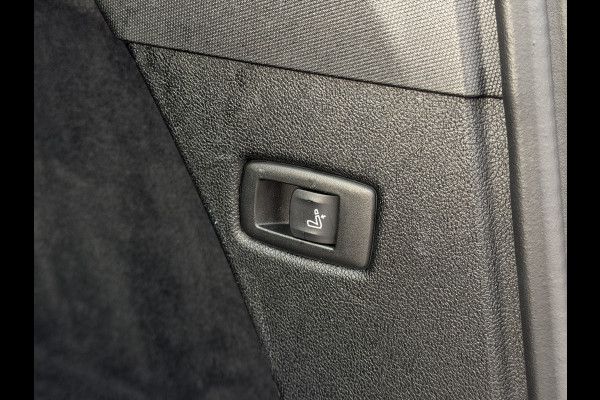 BMW 5 Serie Touring 520i High Executive Luxury Automaat / Pano dak / 18"LM / Leder / Camera