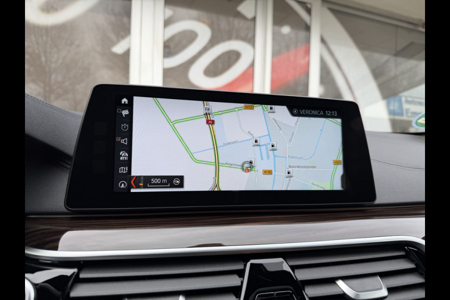 BMW 5 Serie Touring 520i High Executive Luxury Automaat / Pano dak / 18"LM / Leder / Camera